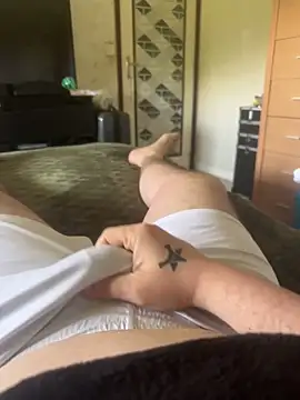 Badking9377 online show from April 2026 11:25:02 AM