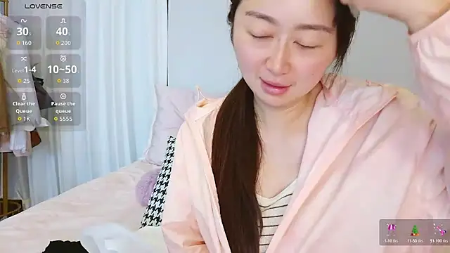 Snapshot of Diva_VVN chatting on June 2026 11:57:01 PM Diva VVN online show from June 2026 11:57:01 PM