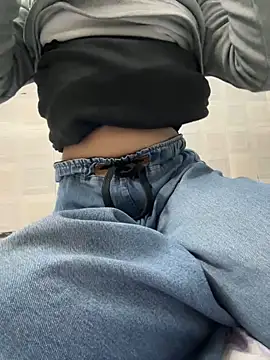 Snapshot of miss_moonikaa chatting on December 2025 09:04:01 AM miss moonikaa online show from December 2025 09:04:01 AM