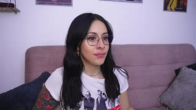SophiieCumsx online show from June 2026 03:00:01 AM