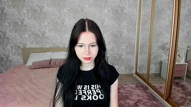 VioletHarme online show from April 2026 05:16:01 PM