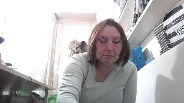 AnnaLive570 online show from April 2026 11:49:01 AM