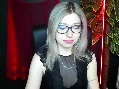 loveHeidi online show from March 2026 05:24:01 AM