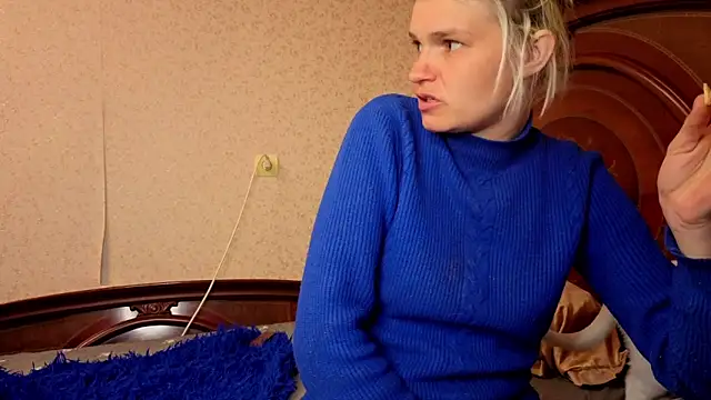 SaraSnow  online show from April 2026 08:35:02 PM