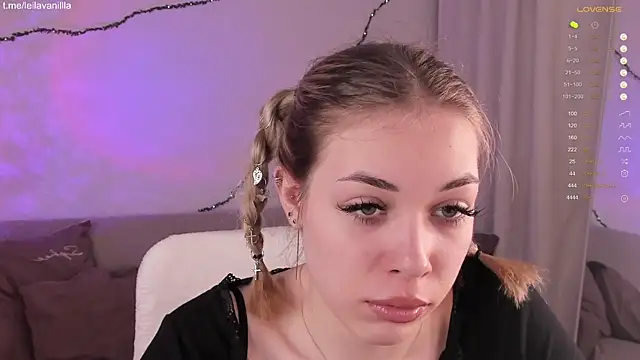 Snapshot of Leila_Vanilla chatting on April 2026 04:38:01 AM Leila Vanilla online show from April 2026 04:38:01 AM