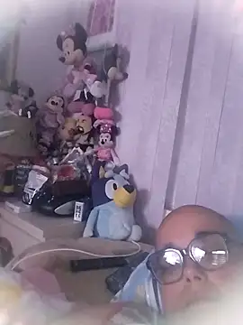 Yarry40 online show from April 2026 11:42:01 PM