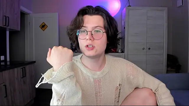 Derek Shameless online show from July 2026 08:35:02 PM