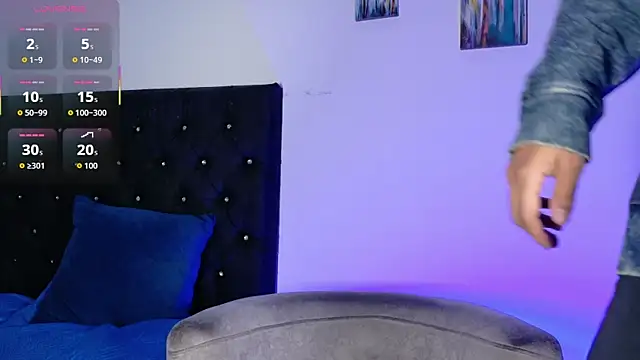 adriel escalante online show from April 2026 02:27:02 AM