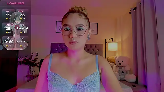 Snapshot of OxanaFedorova1- chatting on May 2026 09:11:01 PM OxanaFedorova1- online show from May 2026 09:11:01 PM