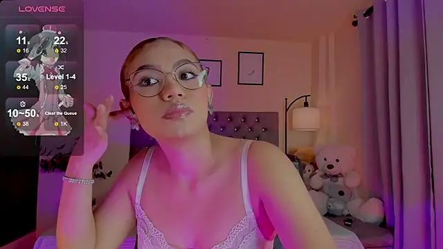 Snapshot of OxanaFedorova1- chatting on May 2026 08:16:02 PM OxanaFedorova1- online show from May 2026 08:16:02 PM