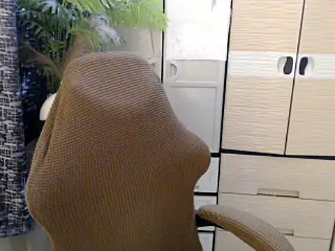 Snapshot of cutie_milker chatting on February 2026 02:48:02 PM cutie milker online show from February 2026 02:48:02 PM