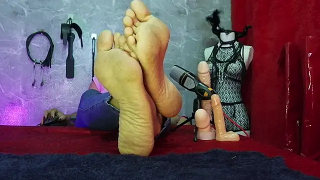 NicolLady online show from July 2026 10:34:02 PM