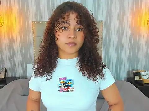 Sofiapassionne online show from March 2026 01:49:01 PM