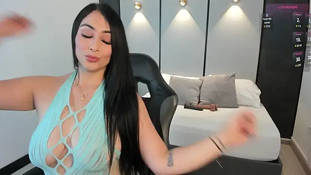 Snapshot of ashly_moonn chatting on July 2026 12:29:01 PM ashly moonn online show from July 2026 12:29:01 PM