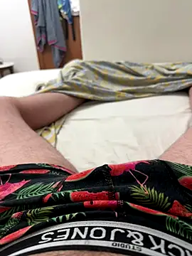 dicksmallll online show from September 2025 11:15:02 PM