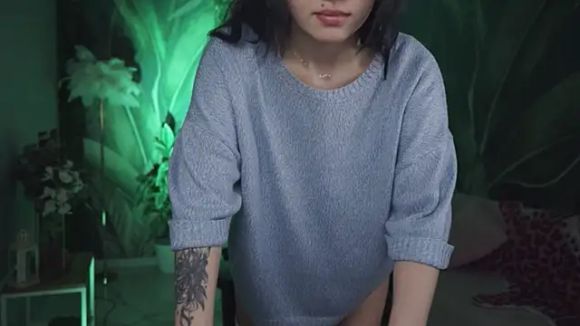 MonicaFarmer online show from April 2026 11:39:02 PM