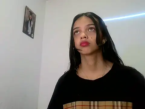 Snapshot of lucy_babyy chatting on November 2025 06:09:02 PM lucy babyy online show from November 2025 06:09:02 PM