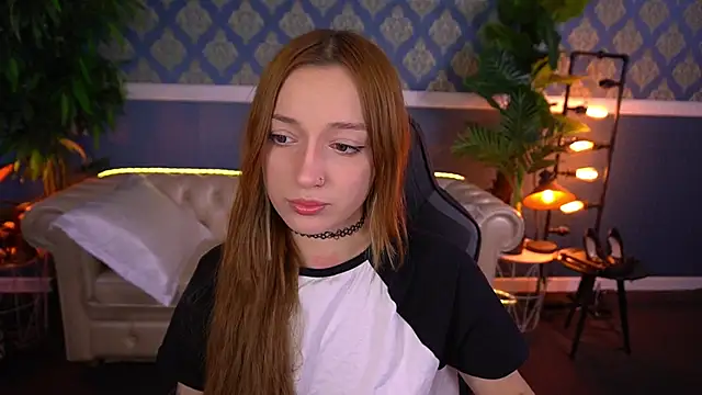 FoxyMayy online show from May 2026 01:07:01 PM