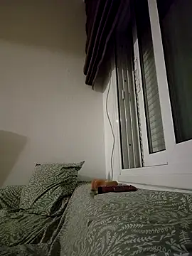 Miss Toxic online show from October 2025 04:18:02 AM