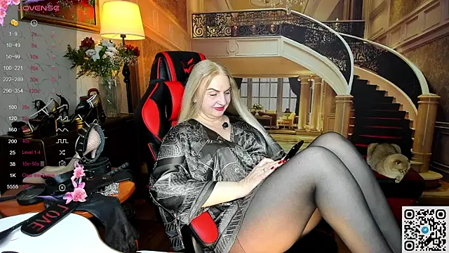 Nina Devillle online show from March 2026 11:11:02 PM