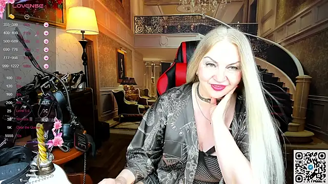 Nina Devillle online show from April 2026 09:39:33 PM