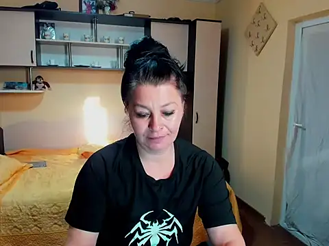 Soffy Skye online show from April 2026 05:08:02 AM