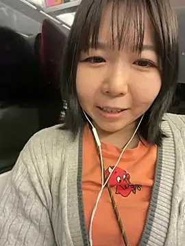 Snapshot of piffydream chatting on April 2026 05:55:01 AM piffydream online show from April 2026 05:55:01 AM