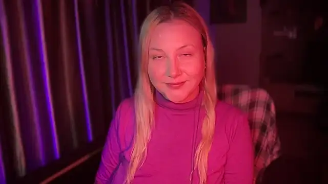 Snapshot of BikiHellena chatting on December 2025 01:47:02 AM BikiHellena online show from December 2025 01:47:02 AM