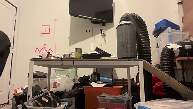 jasoncali305 online show from April 2026 07:14:01 AM