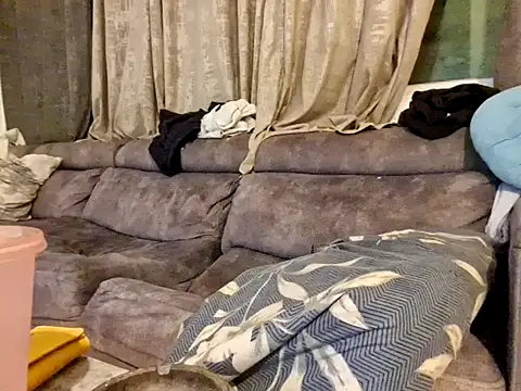 Alexis21821 online show from March 2026 04:33:01 PM