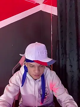 EL VENEZOLANO 22CM online show from May 2026 10:33:01 AM