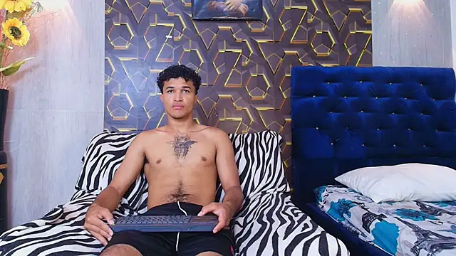 Snapshot of fire_drako_ chatting on June 2026 10:27:02 PM fire drako online show from June 2026 10:27:02 PM