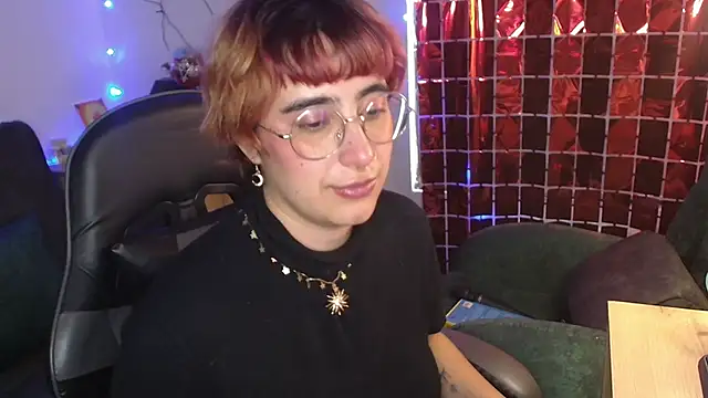 Miacatsito3 online show from February 2026 10:33:01 PM