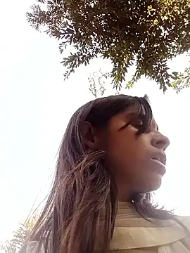 Snapshot of Saloni-Gupta chatting on February 2026 08:51:01 AM Saloni-Gupta online show from February 2026 08:51:01 AM