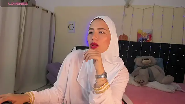 ShanaJamil online show from April 2026 12:12:01 PM