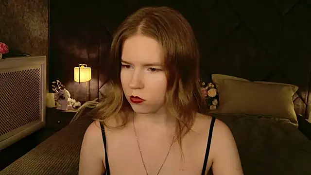 Snapshot of Alida_Brice chatting on July 2026 04:00:02 PM Alida Brice online show from July 2026 04:00:02 PM