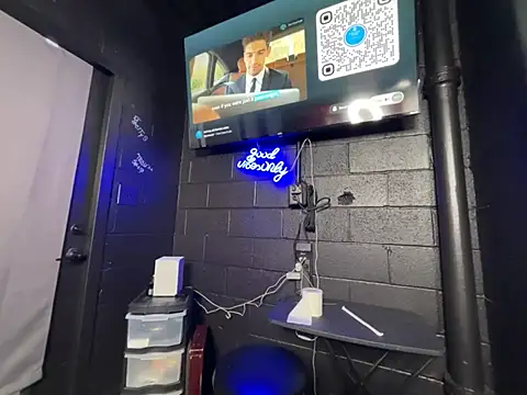 nymphoandthebeast69 online show from February 2026 05:25:01 PM