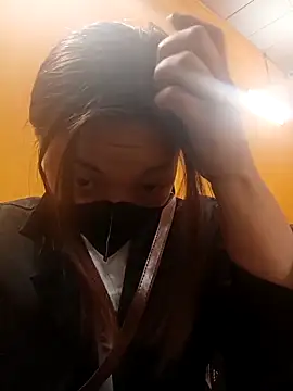 -Miu-98 online show from March 2026 01:33:02 PM