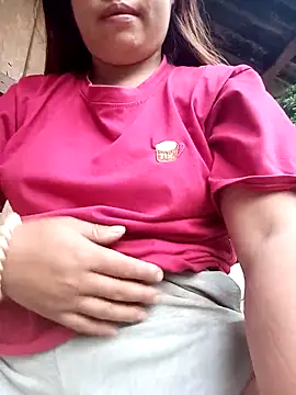 Luyen004 online show from April 2026 11:40:02 PM