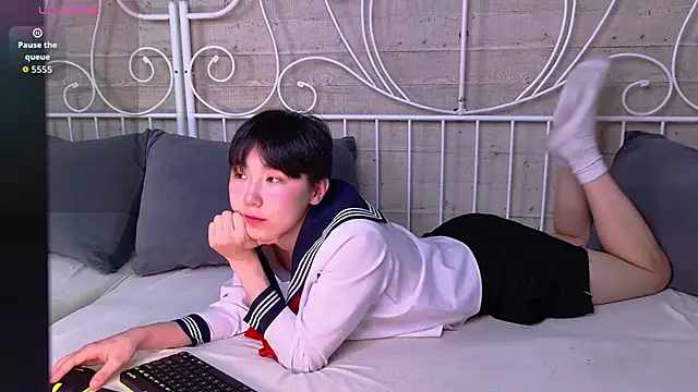 HeejinWang online show from December 2025 04:28:02 AM