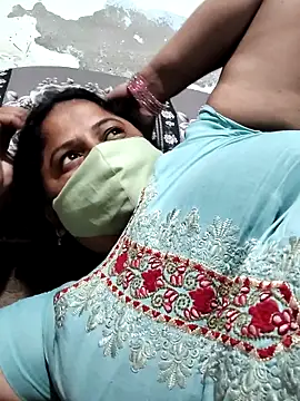 Mmm143 online show from April 2026 06:05:01 PM