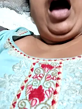 Mmm143 online show from July 2026 07:44:01 AM