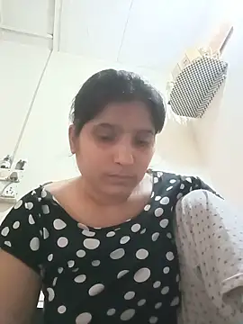 aliya-jaan71 online show from May 2026 07:04:01 AM