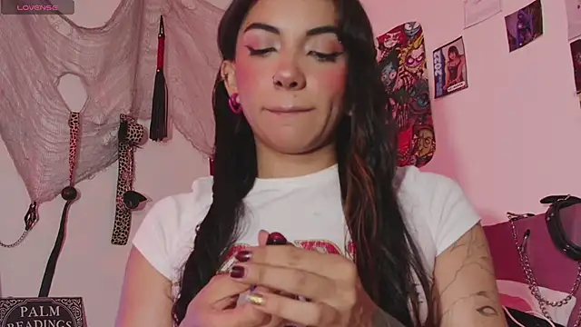 agathaaiko6 online show from January 2026 01:08:02 AM