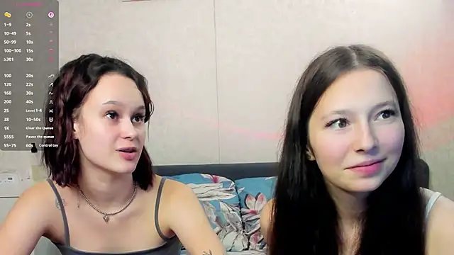 GabrielleLynchard online show from September 2025 07:06:02 PM