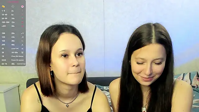 GabrielleLynchard online show from September 2025 07:06:02 PM