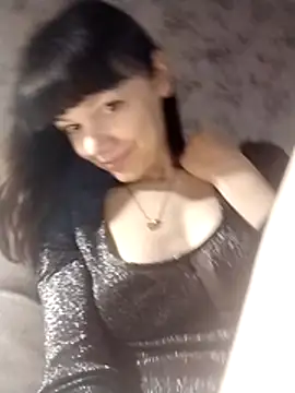 AliceSwan1122 online show from March 2026 06:33:01 PM