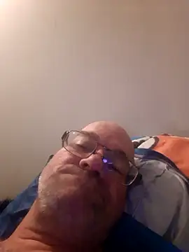 nounours197314 online show from February 2026 08:21:01 PM