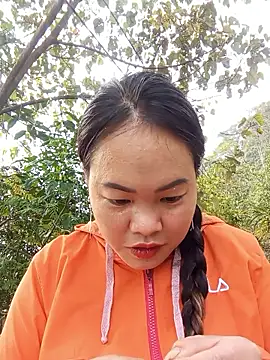 emilyzz online show from January 2026 02:04:01 AM