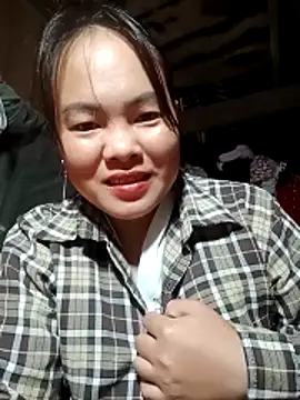 Snapshot of emilyzz chatting on April 2026 01:53:02 AM emilyzz online show from April 2026 01:53:02 AM